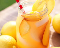 Peach Lemonade with Fresh Peaches